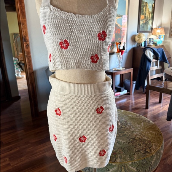 Wild Fable White and Red Crochet Skirt Set - Picture 2 of 9